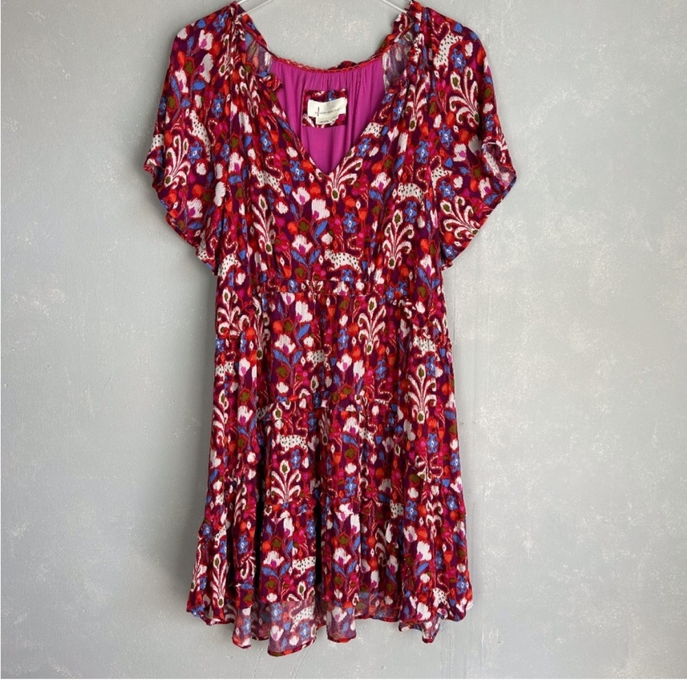 By Anthropologie size M Robin tiered mini dress short sleeve red floral v-neck